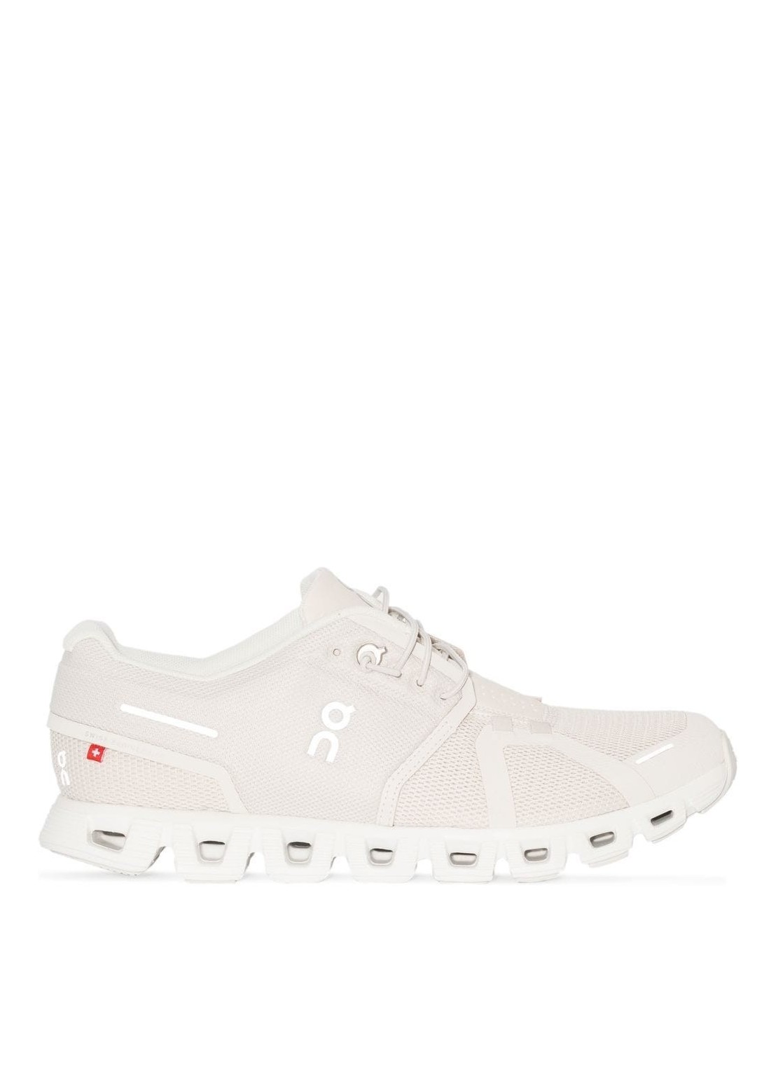 Sneaker on running sneaker woman cloud 5 5998773 pearl white talla 37
 
