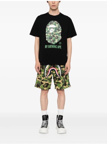 bape t-shirt manabc camo by bathing ape tee m - 001tel301007m black x green 2