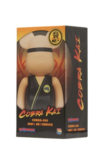 bearbrick decoracion unisexbearbrick 400% cobra kai cobra kai - med1061 mu 2