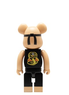bearbrick decoracion unisexbearbrick 400% cobra kai cobra kai - med1061 mu