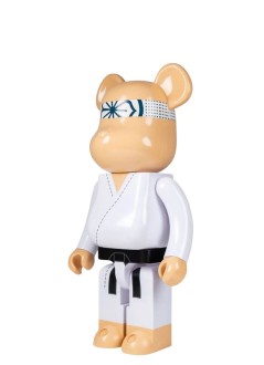 bearbrick decoracion unisexbearbrick 400% cobra kai miyagi-do karate - med1063 mu