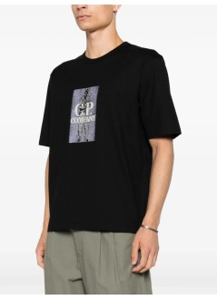 c.p.company camiseta hombre 30/2 mercerized jersey twisted short sleeve chest logo t-sh - 21cmts158a110580w 999