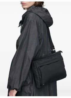 maison margiela tecnology manzip line crossbody computer bag east wes - sb1wg0096p9226 h0015