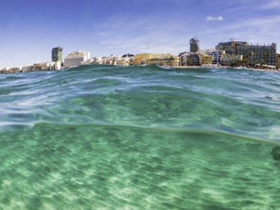 Las Canteras, one of the best urban beaches in the country