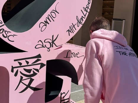 MINT IS LOVE: The Mint Company y Arcadio Domínguez reinterpretan el amor desde el arte contemporáneo